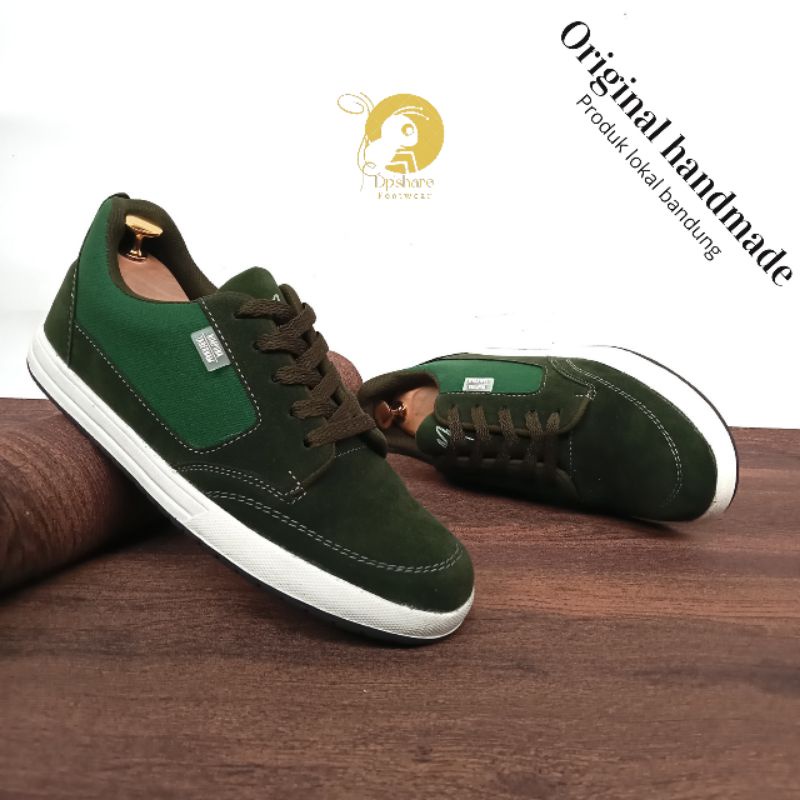 Sepatu sneakers pria | Sepatu kasual pria