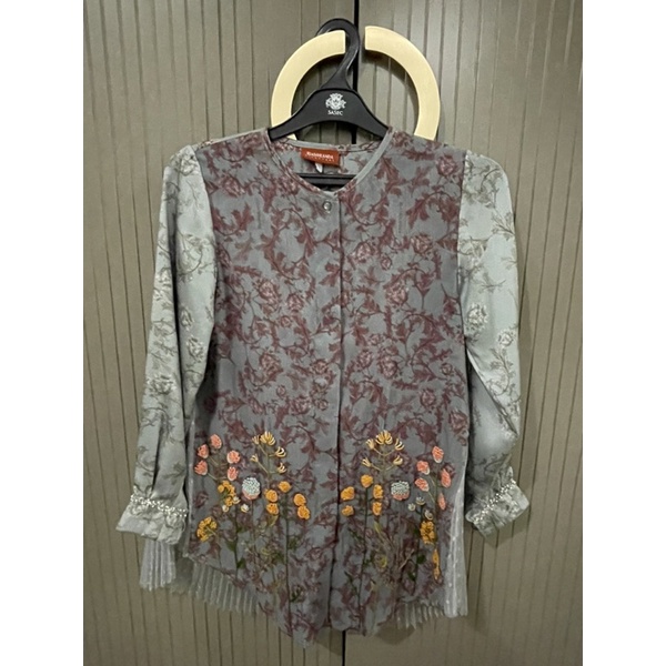 Ria Miranda Louise Top