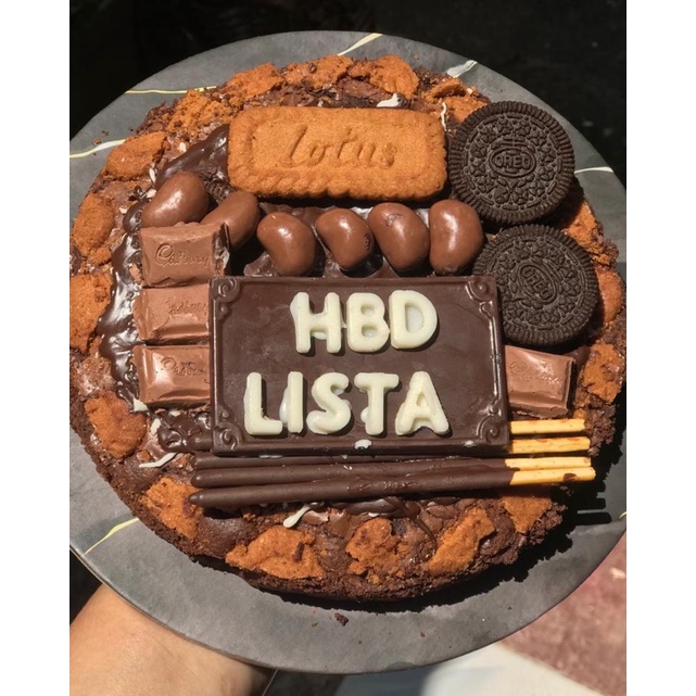 Brownies Birthday Free Lilin Free Pisau