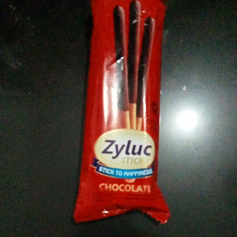 

zyluc stik coklat 33 gr