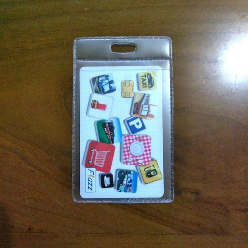 

Kantong plastik pelindung name tag/ id card/ e-toll/ flazz/ kantong panitia/ kartu member/ plastik mika/ doff tebal