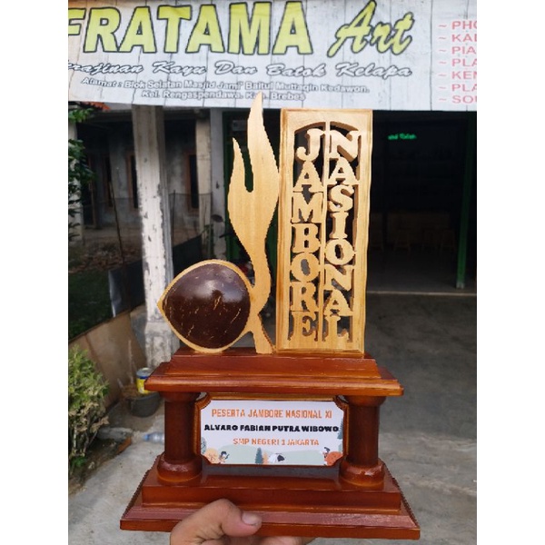 Piala tunas kelapa/plakat tunas/plakat ukir/plakat pramuka/vandel pramuka