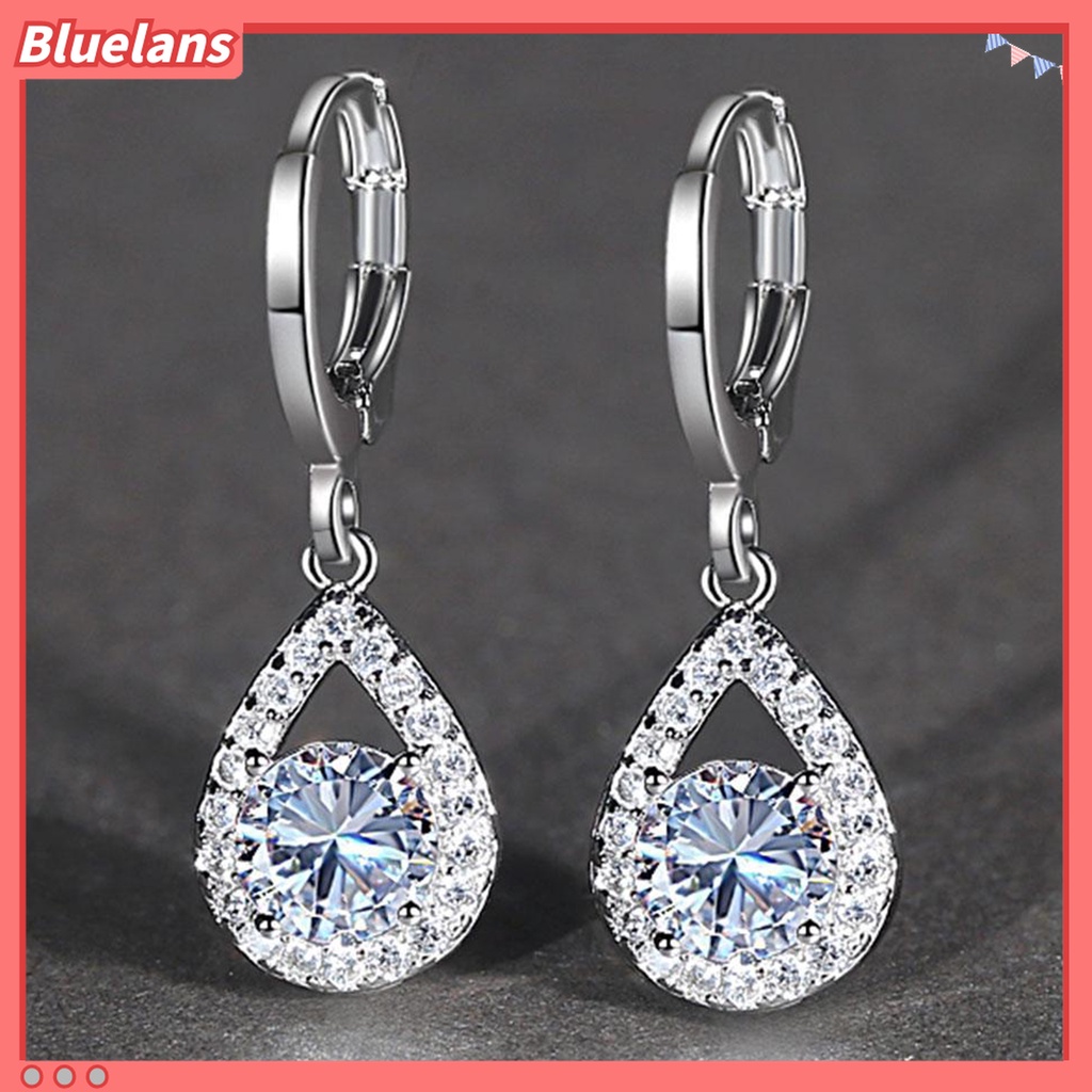 1 Pasang Anting Bentuk Water Drop Aksen Berlian Imitasi Untuk Wanita