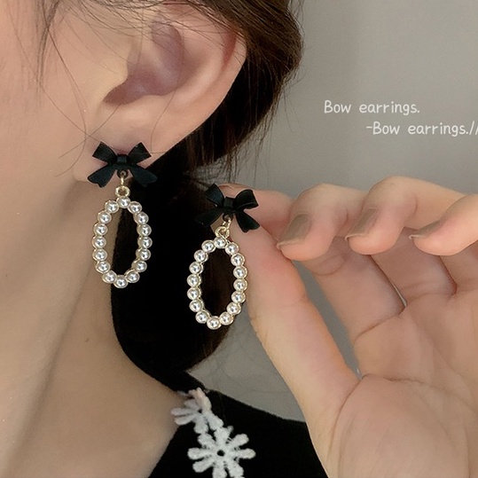 Anting Tusuk Motif Houndstooth Hias Mutiara Imitasi Bahan Sterling Silver 925 Ala Korea Untuk Wanita