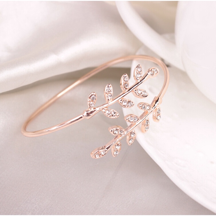 Gelang Bangle Model Terbuka Adjustable Bentuk Daun Warna Silver Untuk Wanita