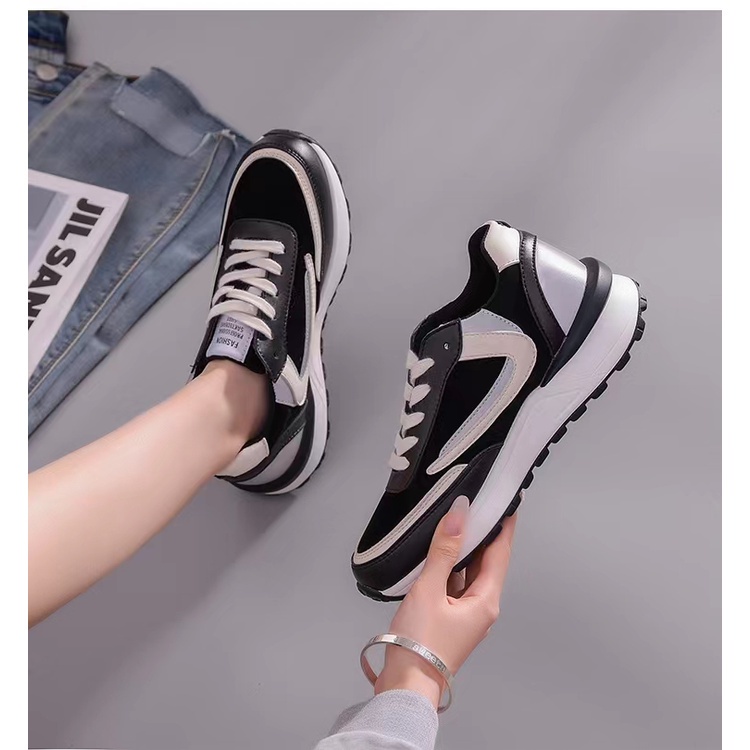 Favorite &quot;FREE BOX&quot; Sepatu Sneakers Wanita Sport Shoes 9187