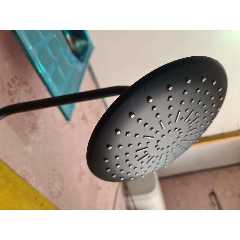 WALL SHOWER TANAM BLACK HITAM MODEL BULAT