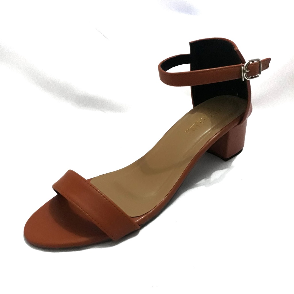 Jukasih - Heel strap simple ELEANOR ternyaman Hak Setengah (3-5 cm)