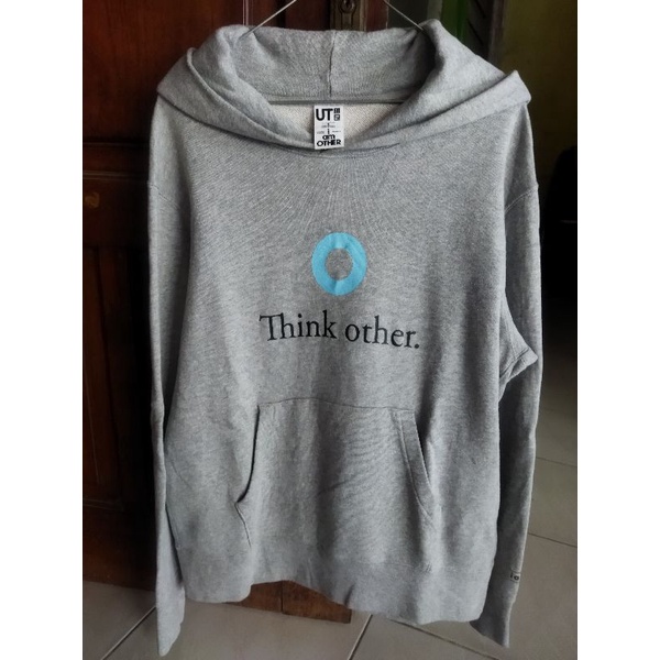 Hoodie Zipper UNIQLO Original Murah