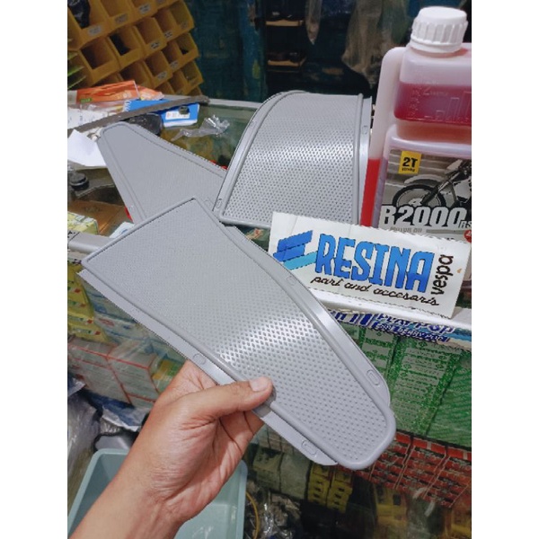 Karet lidah tengah vespa super sprint vbb abu abu metalplast mengkilat replika fa italy import