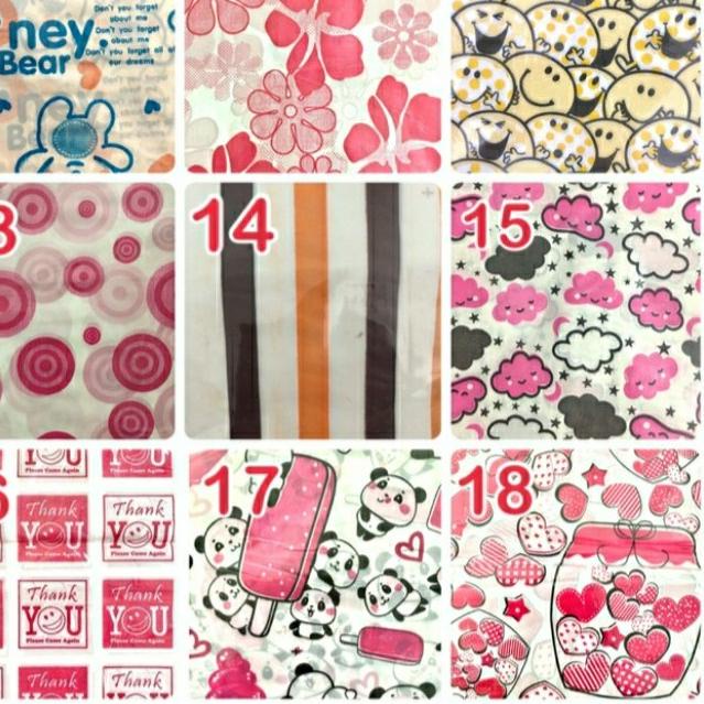 

Berkualitas Kantong Plastik / Kresek Olshop Pond Oval Motif 35x40 isi 50 ~