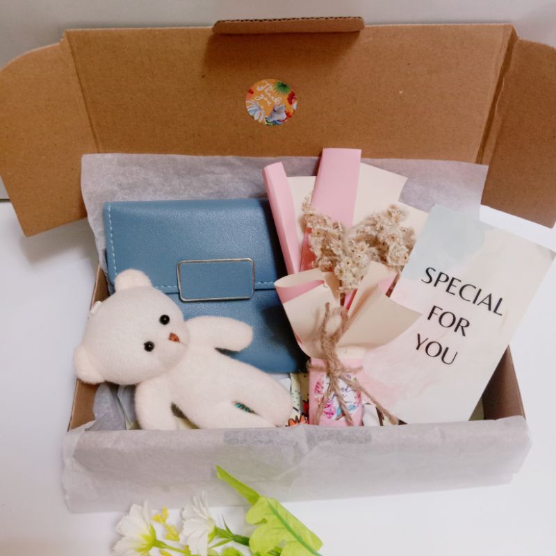 

Hampers.kado ultah,hadiah ke teman special