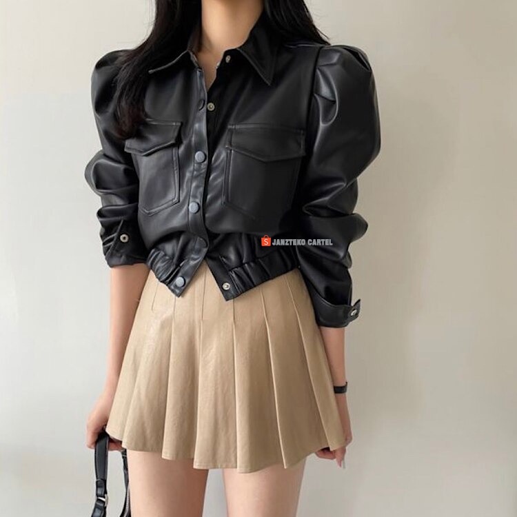 JNK x LUVI - Jaket Mantel Wanita Kulit Imitasi Hitam Bahan Semi Kulit Sintetis Viena Faux Synthetic Leather Jacket Shirt Premium Original 100% Genuine Black Kerah Potong Saku Ganda Kasual Liar Musim Dingin Style Korea KPOP Viral Kancing Elegan Gaya 2023