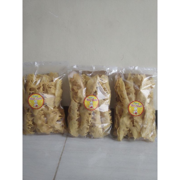 peyek kacang, peyek ebi, peyek teri & peyek kedelai