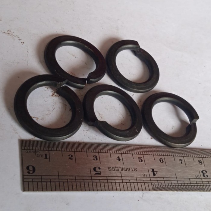 RING VER M18 BAJA / RING PER M18 BAJA WARNA HITAM