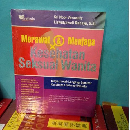 BUKU MERAWAT & MENJAGA KESEHATAN SEKSUAL WANITA ORIGINAL