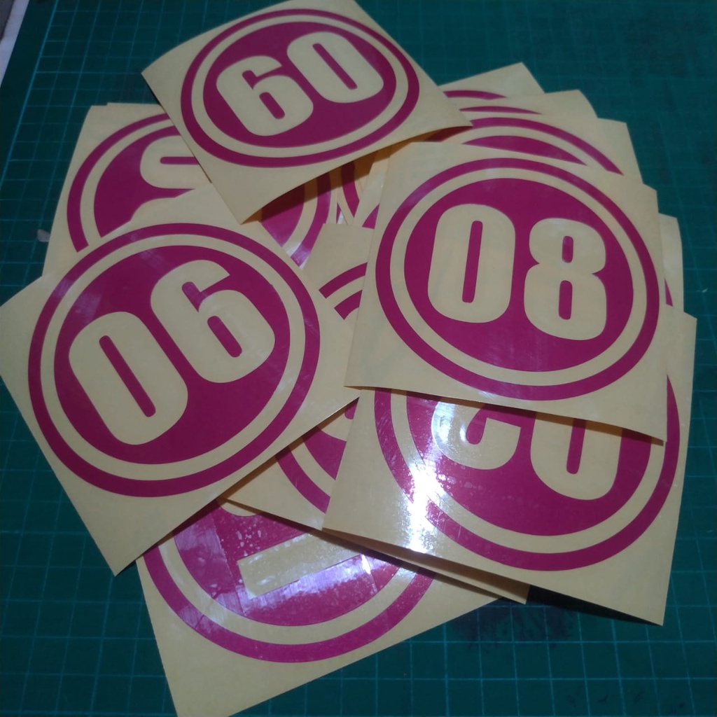 

LABEL STIKER ANGKA BOLONG DIAMETER 16 CM BAHAN REVLEKTIVE