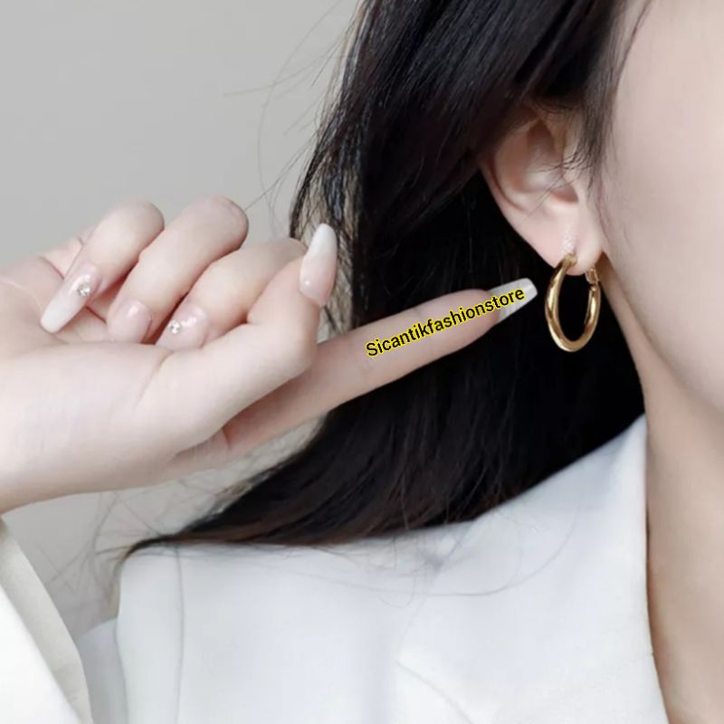ANTING WANITA TUSUK GOLD TITANIUM TERBARU TERLARIS FASHION WANITA ANTI KARAT SELAMANYA ANTING TITANIUM WANITA POLOS TERBARU 20022 Anting Titanium Wanita Korea Terbaru Terlaris Anti Karat Selamanya Anting Fashion Wanita Perhiasan Wanita Anting Wanita Tusuk
