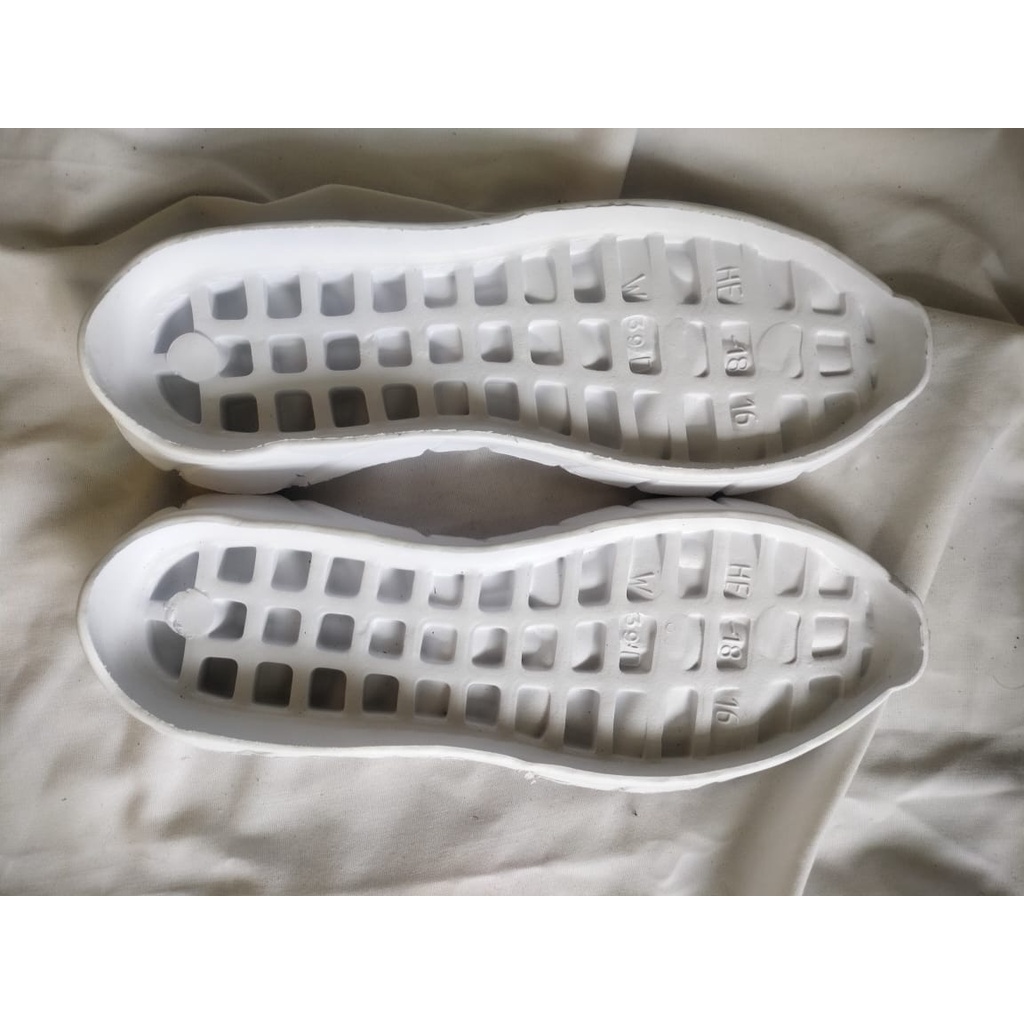 sol adidas outsol skecher skecer outsole skecer running run sol sepatulari lari sepatu sol lari runn