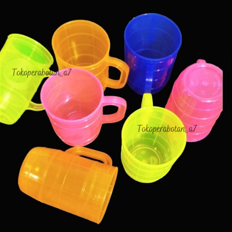 Gelas gagang plastik/ mug plastik/ Cangkir es/Gelas es plastik