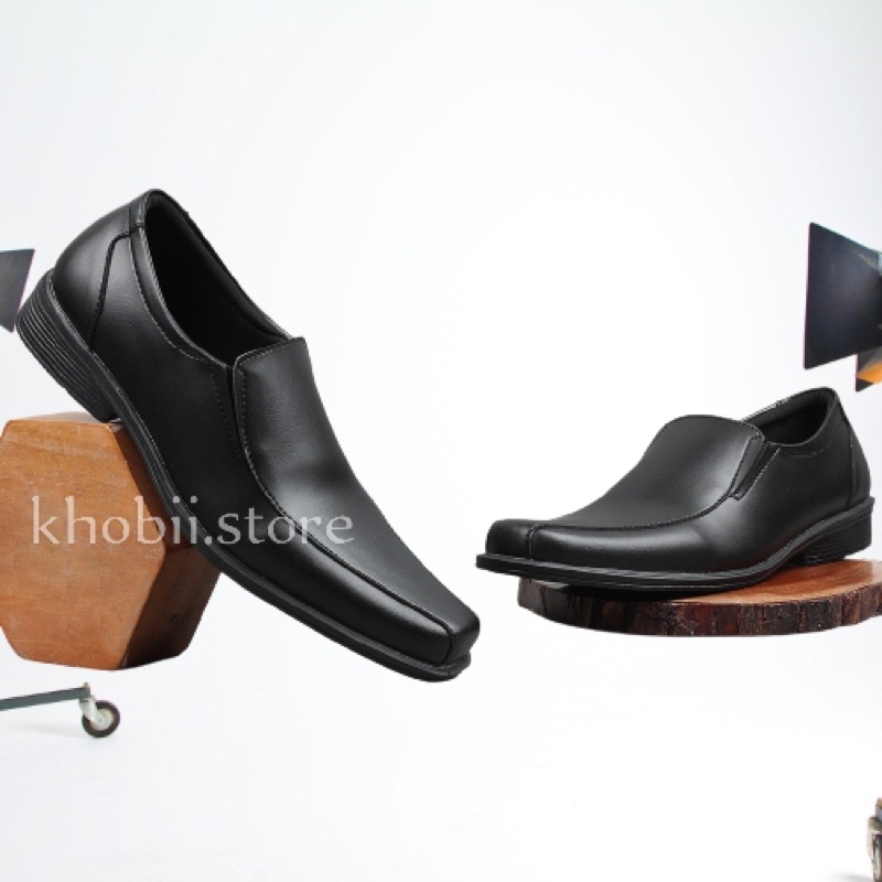 Sepatu pantofel pria / sepatu kerja kantoran