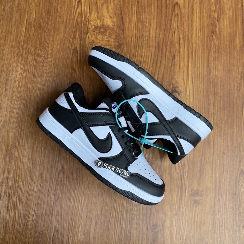 Sepatu Nike SB Dunk Low Pro Panda