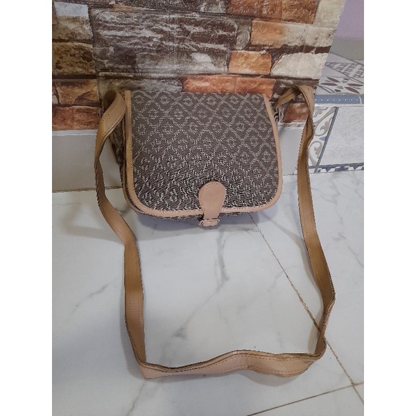 Selempang Tomboy wiz cantik