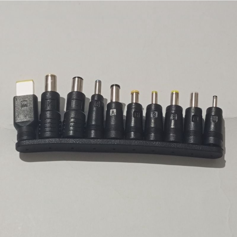 Universal DC converter adaptor adapter Jack power charger USB laptop