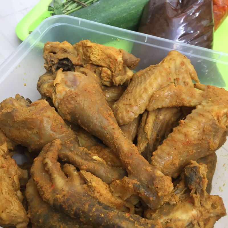 

Ayam Kampung Ungkep + Bumbu Hitam + Sambal