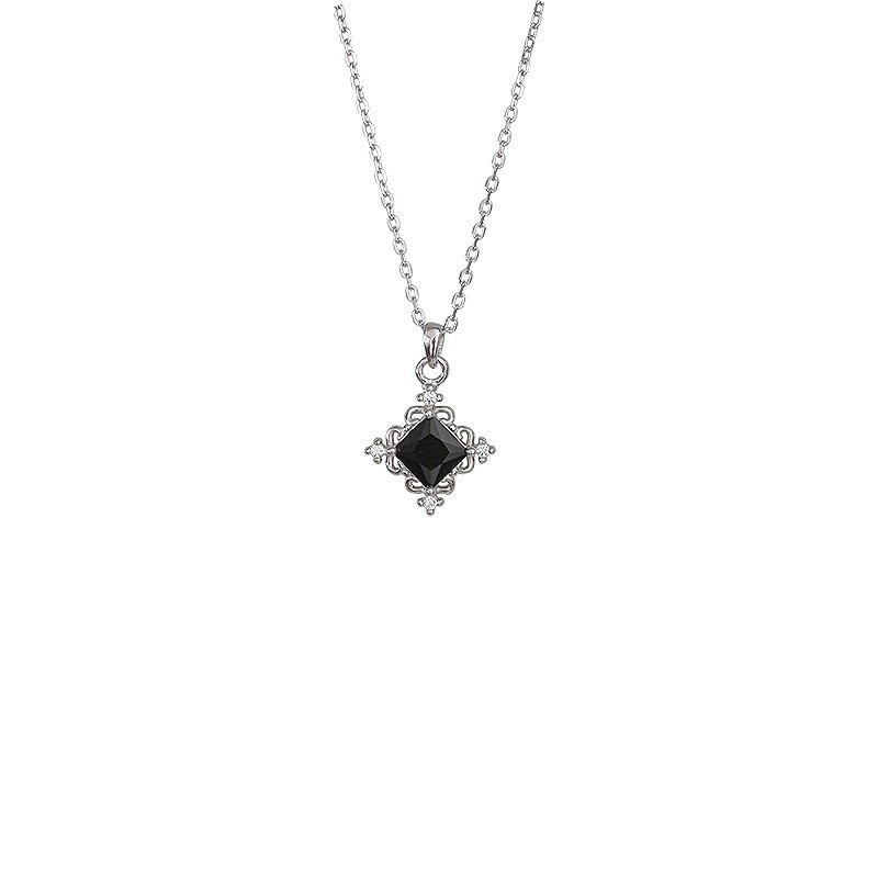 Kalung Rantai Klavikula Bentuk Kotak Aksen Zirkon Warna Hitam Gaya Korea Untuk Wanita