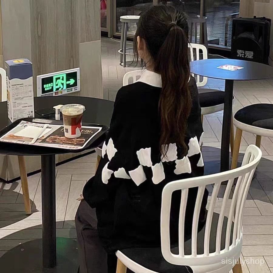 Musim Gugur dan Musim Dingin Lengan Panjang T-shirt 2022 Versi Korea Pasangan Hip-Hop Hitam dan Puti