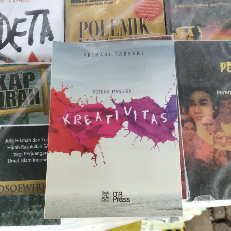 

KREATIVITAS POTENSI MANUSIA buku potensi manusia kreativitas Primadi Tabrani penerbit ITB PRESS