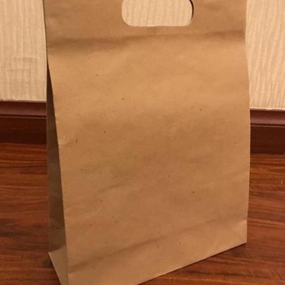 

Terbaru! Paperbag Pound L Polos 25x10x35 Tas Kertas Goodie Bag Oval Bah Polos ダ