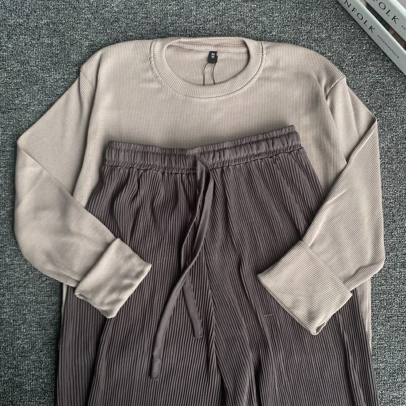 ONE SET Setelan Kaos dan Kulot-Set S