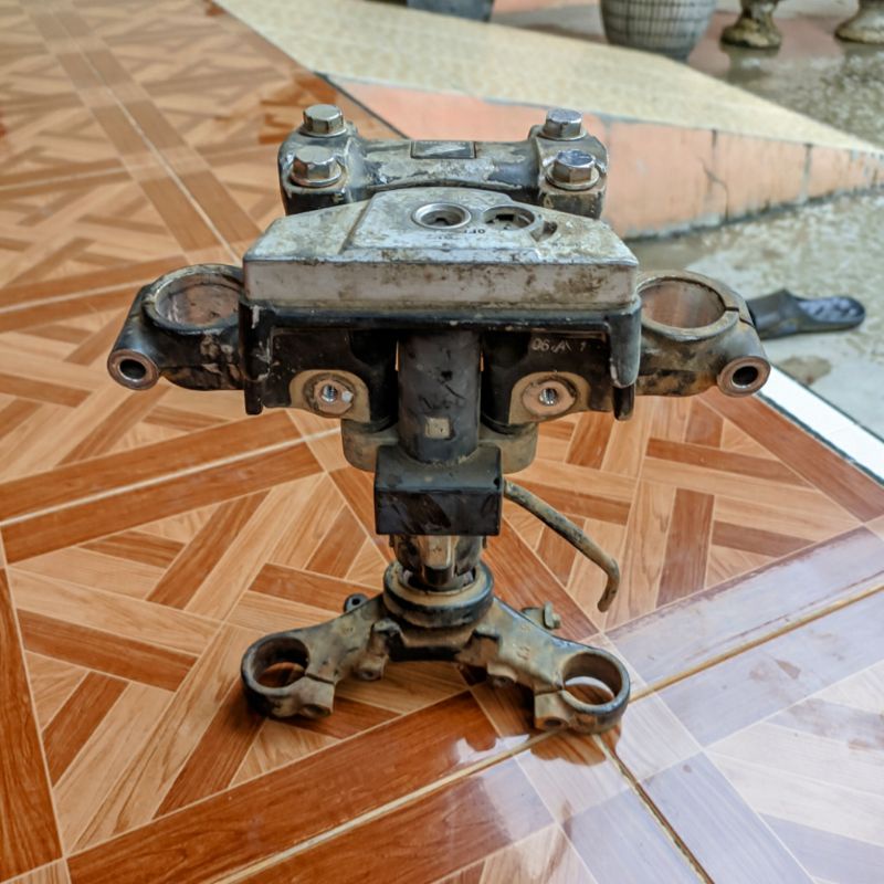 segitiga T shock megapro mono megapro new mp mono original