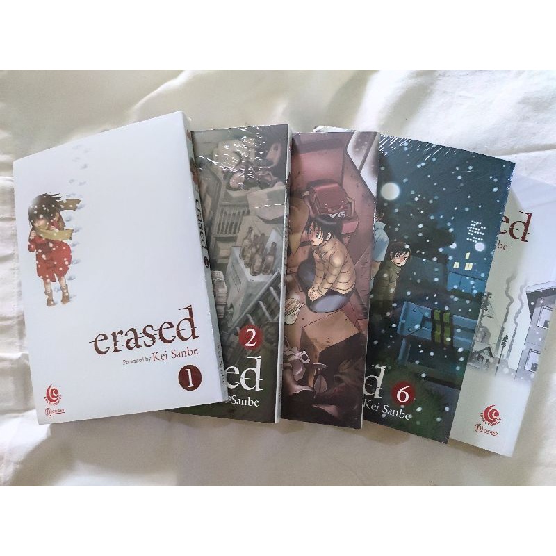 Komik Erased vol 1, 2, 4, 6, 8