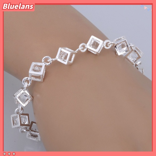 Gelang Wanita Lapis Silver Bentuk Kubus Aksen Berlian Imitasi Untuk Pesta Pertunangan