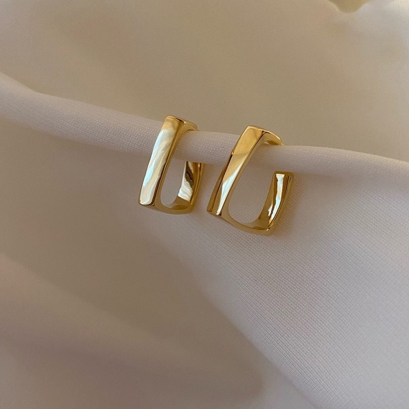 Anting Stud Bentuk Persegi Bahan Stainless Steel Untuk Wanita