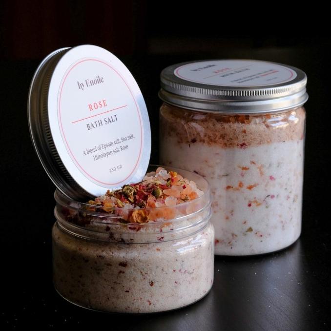 

Best Product!!! Garam Rendam Kaki Spa Mandi Susu Bath Salt By Enoile / Hadiah Hampers - Paling Dicari