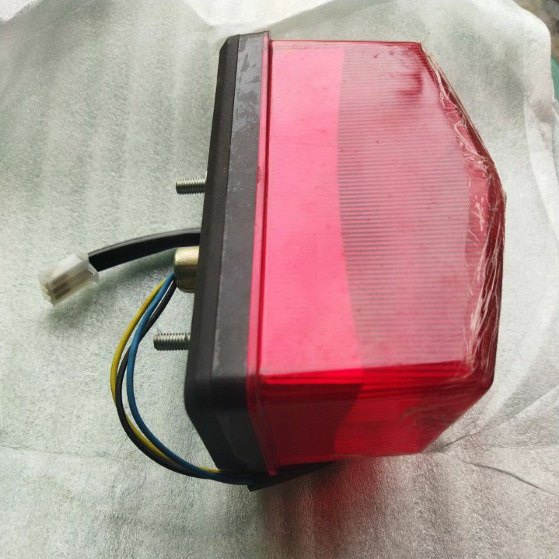 lampu belakang RX king 2008