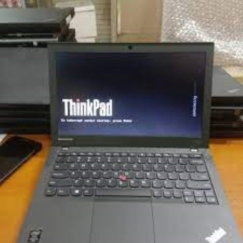 Laptop Lenovo ThinkPad X240 Core i5 4200U RAM 8gb ssd 256