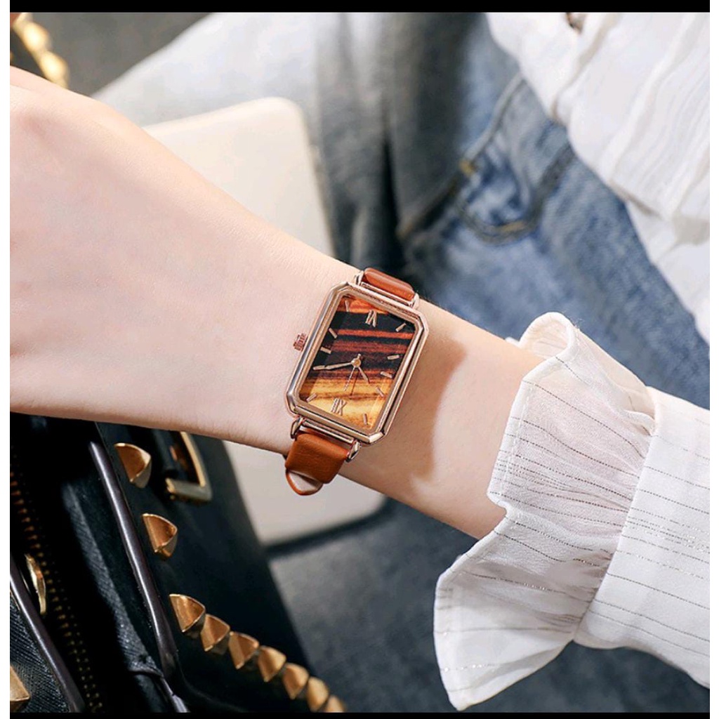 Jam Tangan Kecil Wanita Dial Kotak Gradasi Analog (012PU)