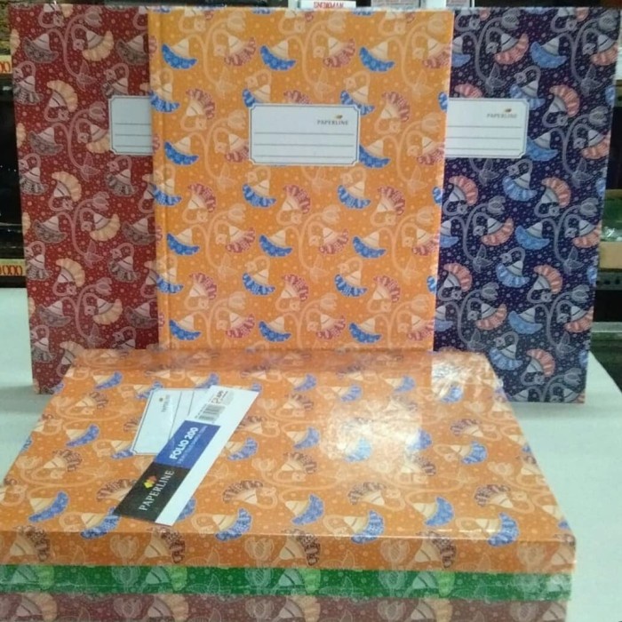 

murah Buku Tulis Folio 200 Lbr Hard Cover - RANDOM