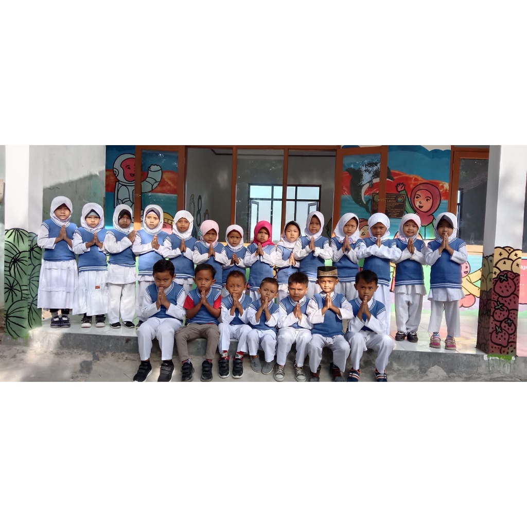 Rompi Rajut Dewasa / Rompi Anak SMA / Rompi Rajut Anak SMP / Rompi Anak SD / Rompi TK / Rompi Sekolah  / Seragam Sekolah SMP / Rompi Seragam Sekolah / Rompi Resmi / Rompi Kantor / Rompi / Baju Sekolah / Pakaian Sekolah / Fashion Sekolah / Baju / Fashion