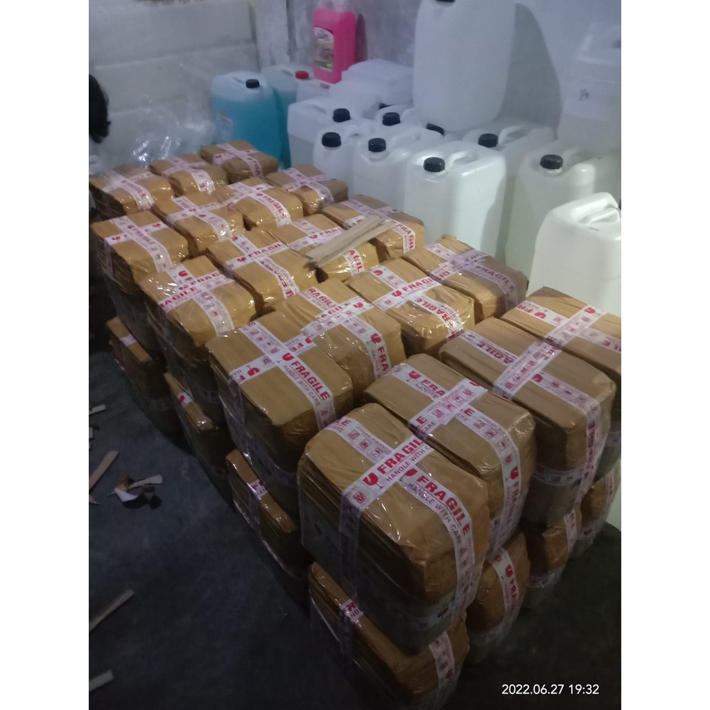 KARBOL DE KONSENTRAT 1 LITER ANTIBACTERIAL ANTI NYAMUK &amp; SERANGGA PREMIUM KARBOL