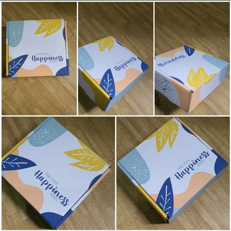 

KARTU UCAPAN + PITA + BOX KARDUS HAMPERS BAJU BAYI UK 20X20X7 CM