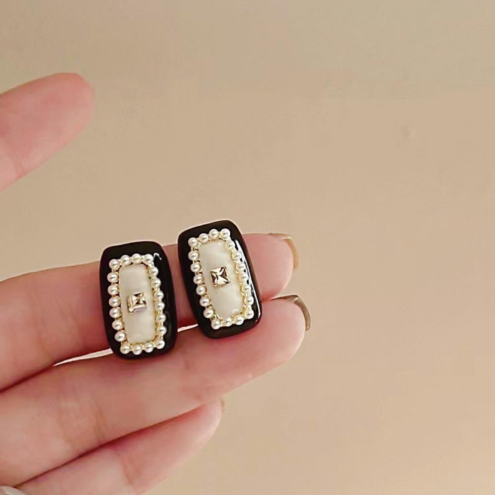 Needway  Wanita Anting Fashion Kepribadian Mutiara Perancis Elegan Indah Vintage Retro Ear Stud