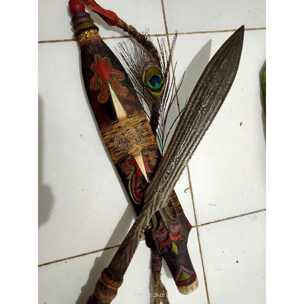 dohong tua dayak leluhurMandau