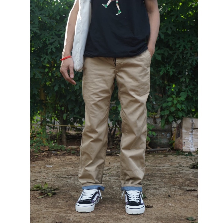 Celana chino cream vintage / celana second