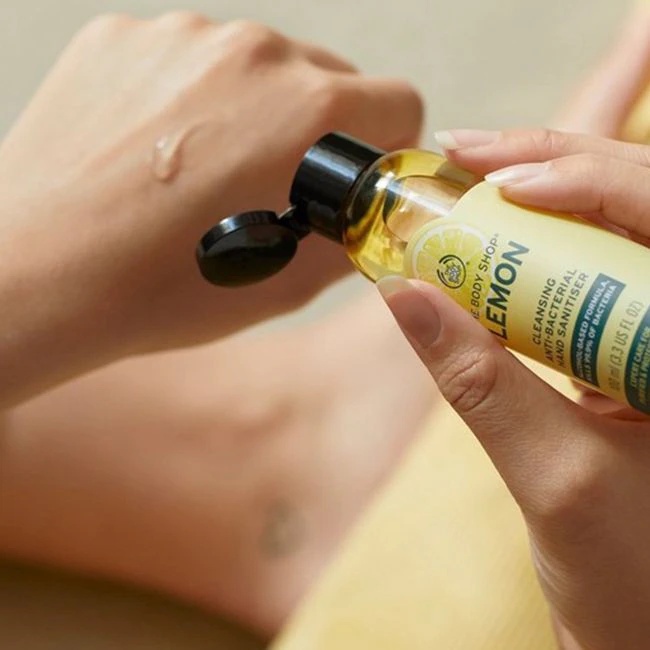 The Body Shop Lemon Moisturizing &amp; Cleansing Hand Gel 100ml Original Sanitizer Pembersih Tangan Anti Bakteri